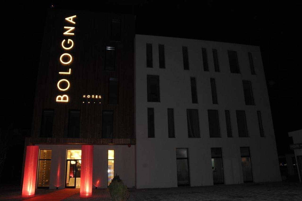 Hotel Bologna Vlore Ngoại thất bức ảnh