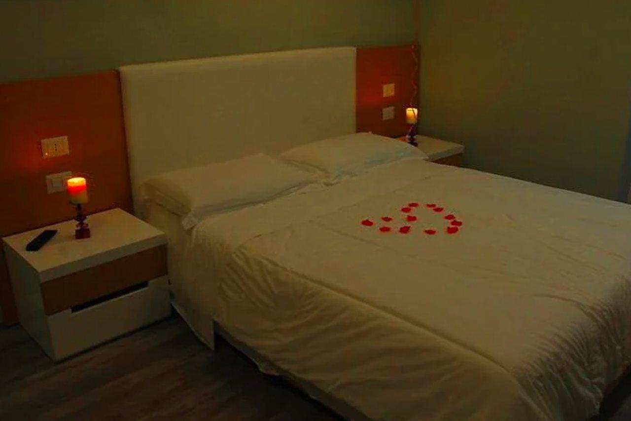 Hotel Bologna Vlore Ngoại thất bức ảnh