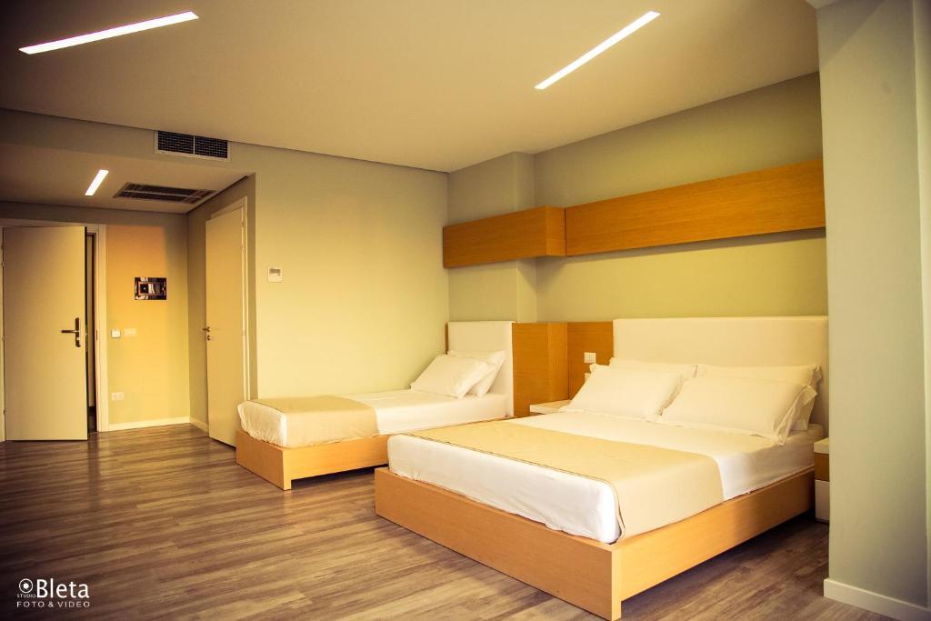 Hotel Bologna Vlore Ngoại thất bức ảnh