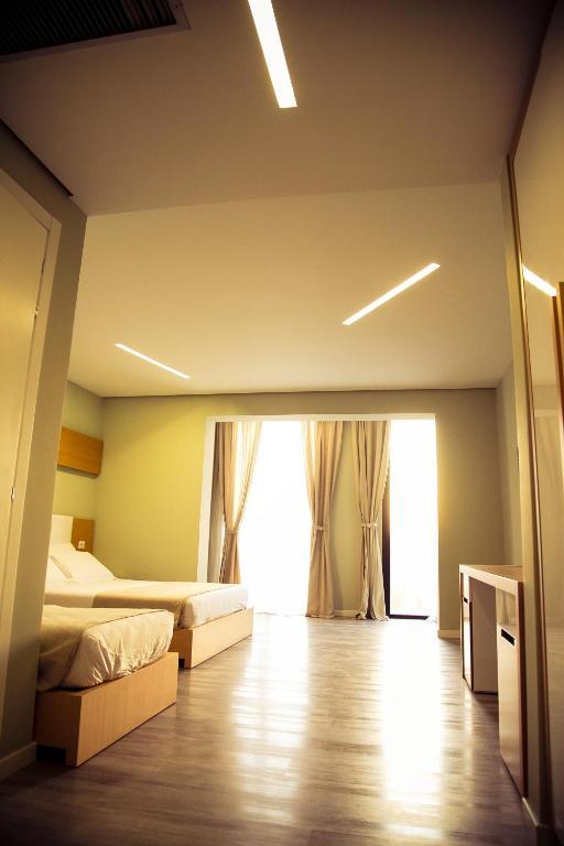 Hotel Bologna Vlore Ngoại thất bức ảnh
